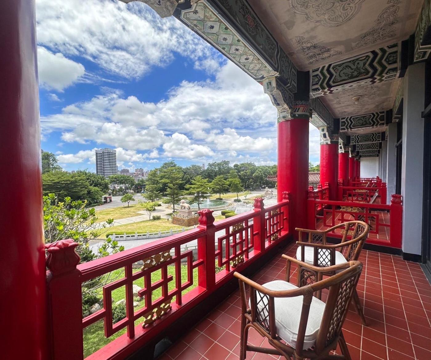 The Grand Hotel Kaohsiung Exterior photo