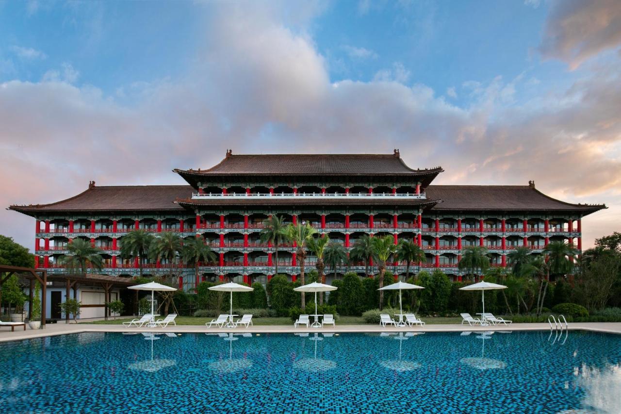 The Grand Hotel Kaohsiung Exterior photo