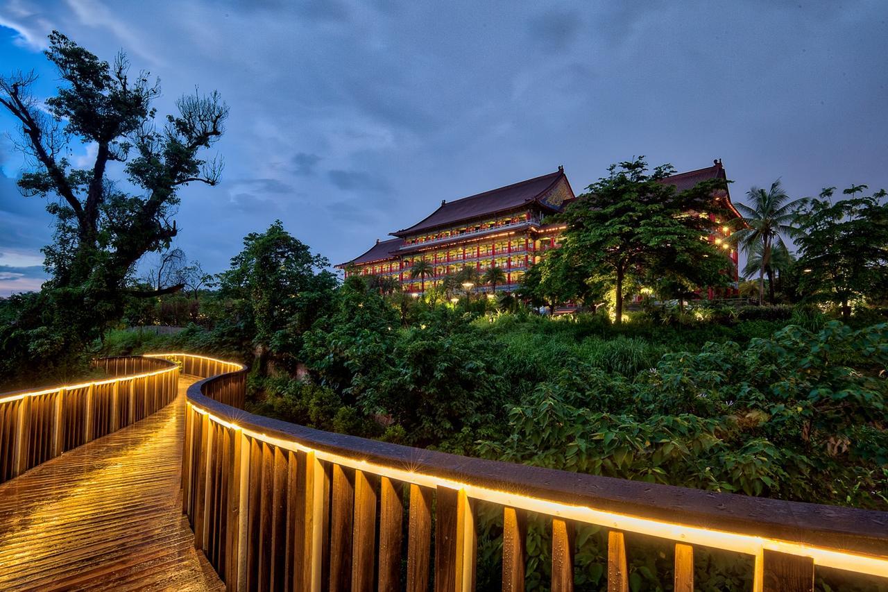 The Grand Hotel Kaohsiung Exterior photo